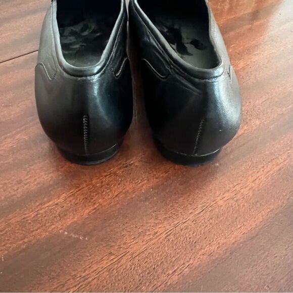 Enzo Angiolini Black Leather Loafers. Size 8 Narrow. Great Used Condition! - Picture 7 of 10